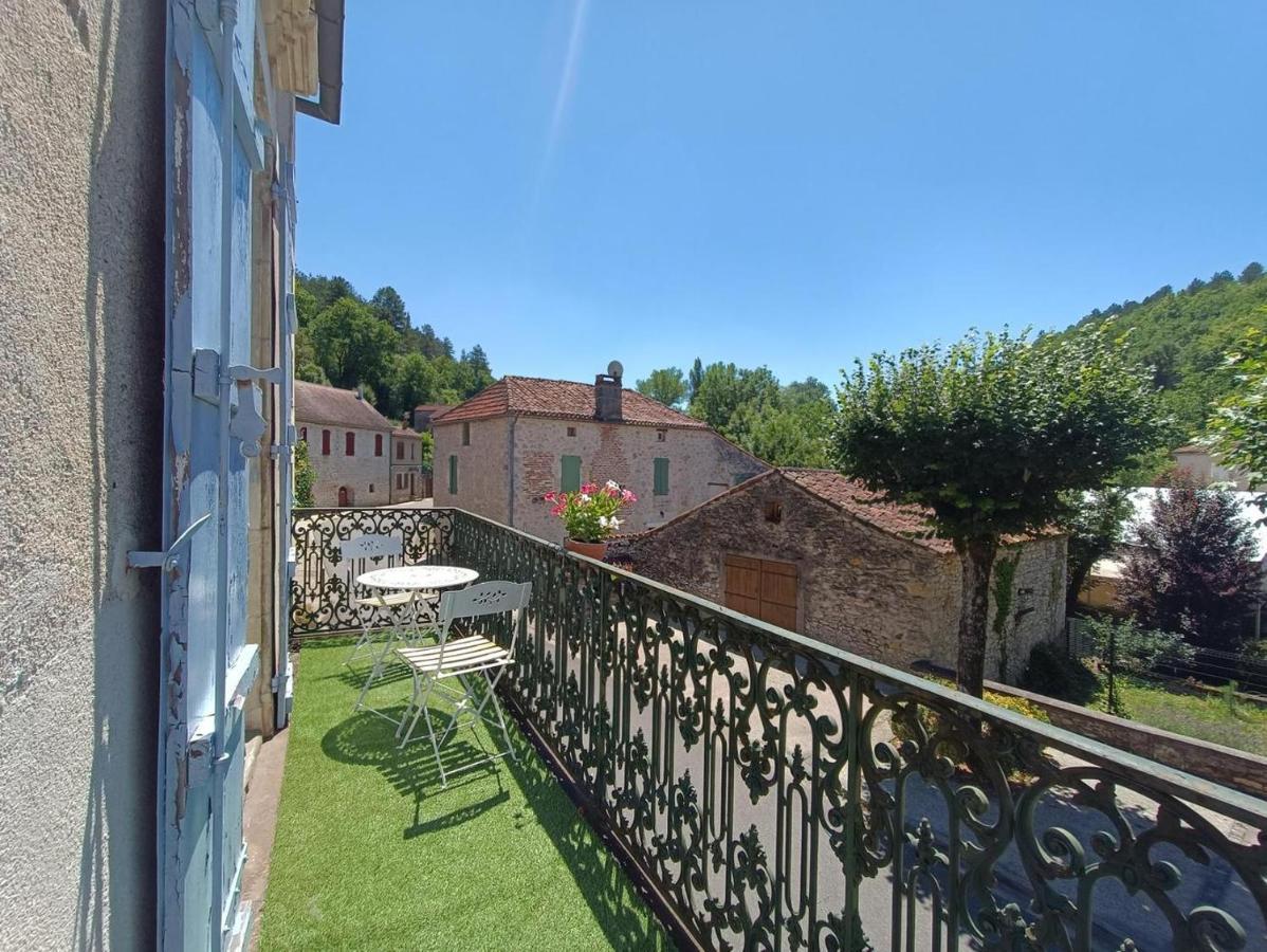 Maison Sur Le Lot Bed and Breakfast Saint-Vincent-Rive-dʼOlt Exterior foto